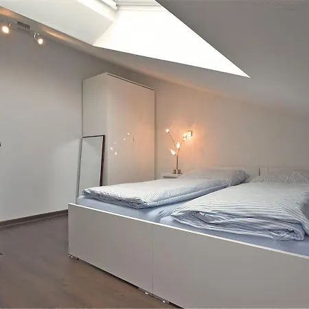 Apartment Near The Forest *